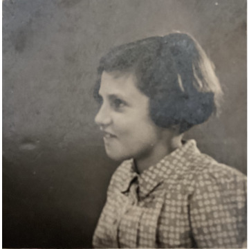Notice Gallery for Miss Marion Margaret KNIGHT
